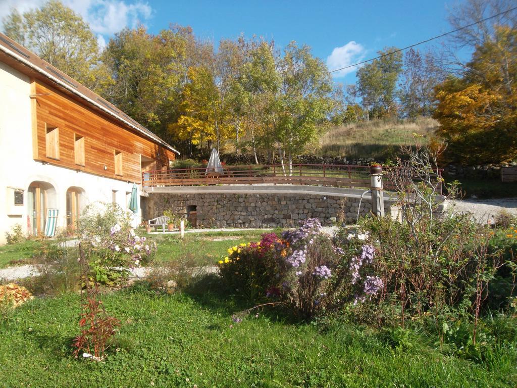 Comme Un Ecrin... Chambres Et Table D'Hotes Saint-Bonnet-en-Champsaur Exterior photo